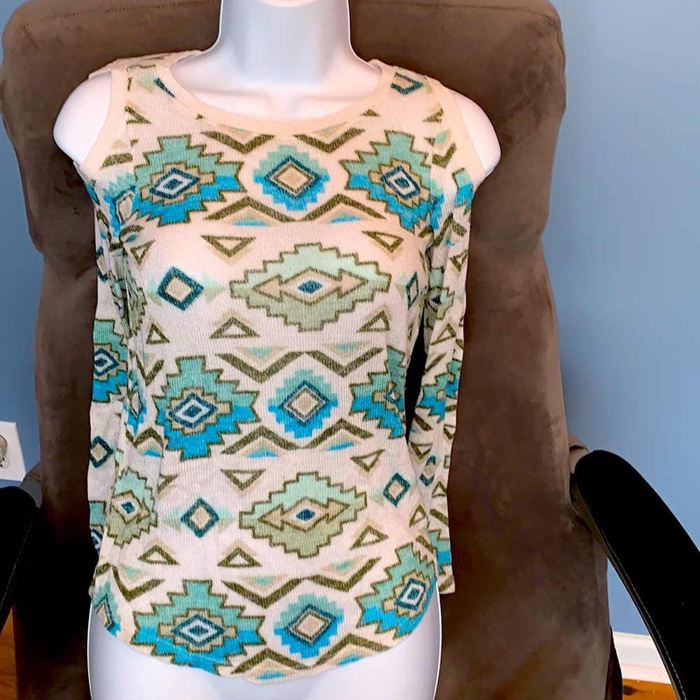 Justice shoulder cut out light weight sweater